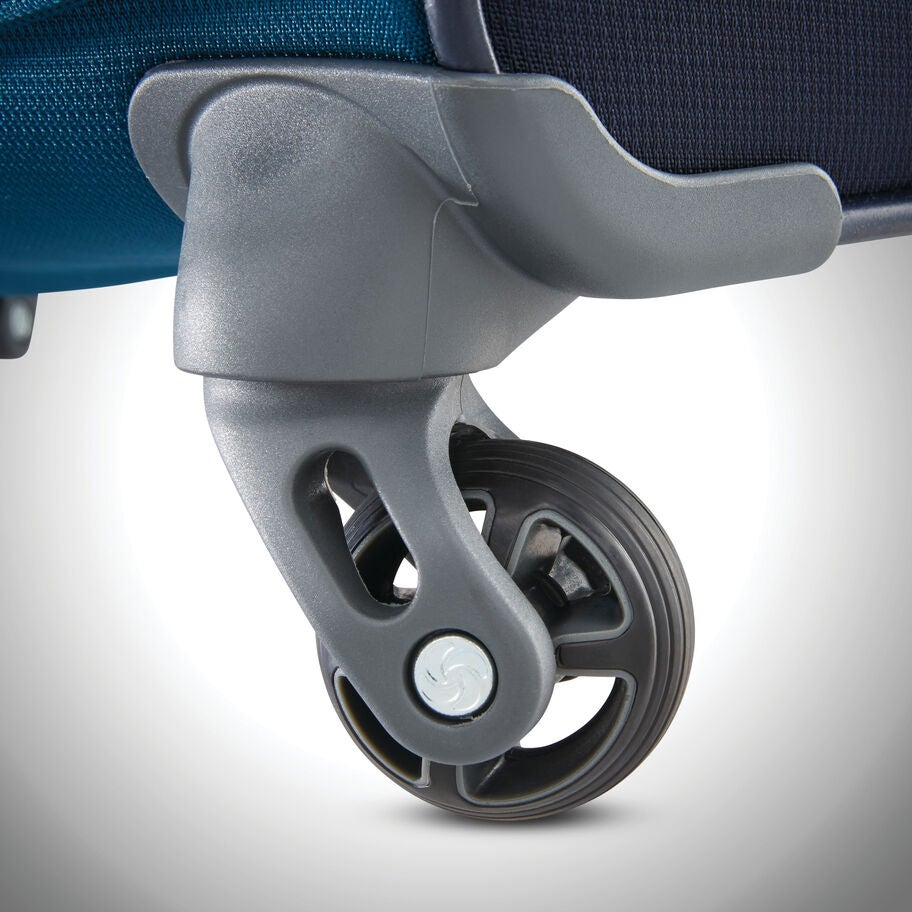 Advance&trade; Eco Large Spinner in the color Pacific Blue/Navy. image number 8